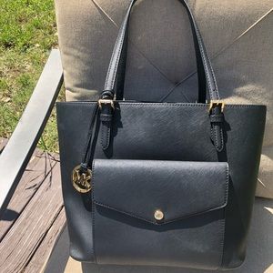 Michael Kors tote